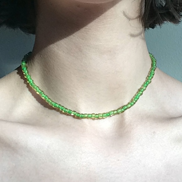 Beaded necklace, green - Picture 1 of 3